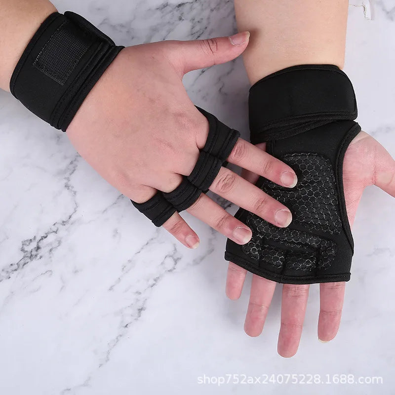 Training & Weightlifting Gloves